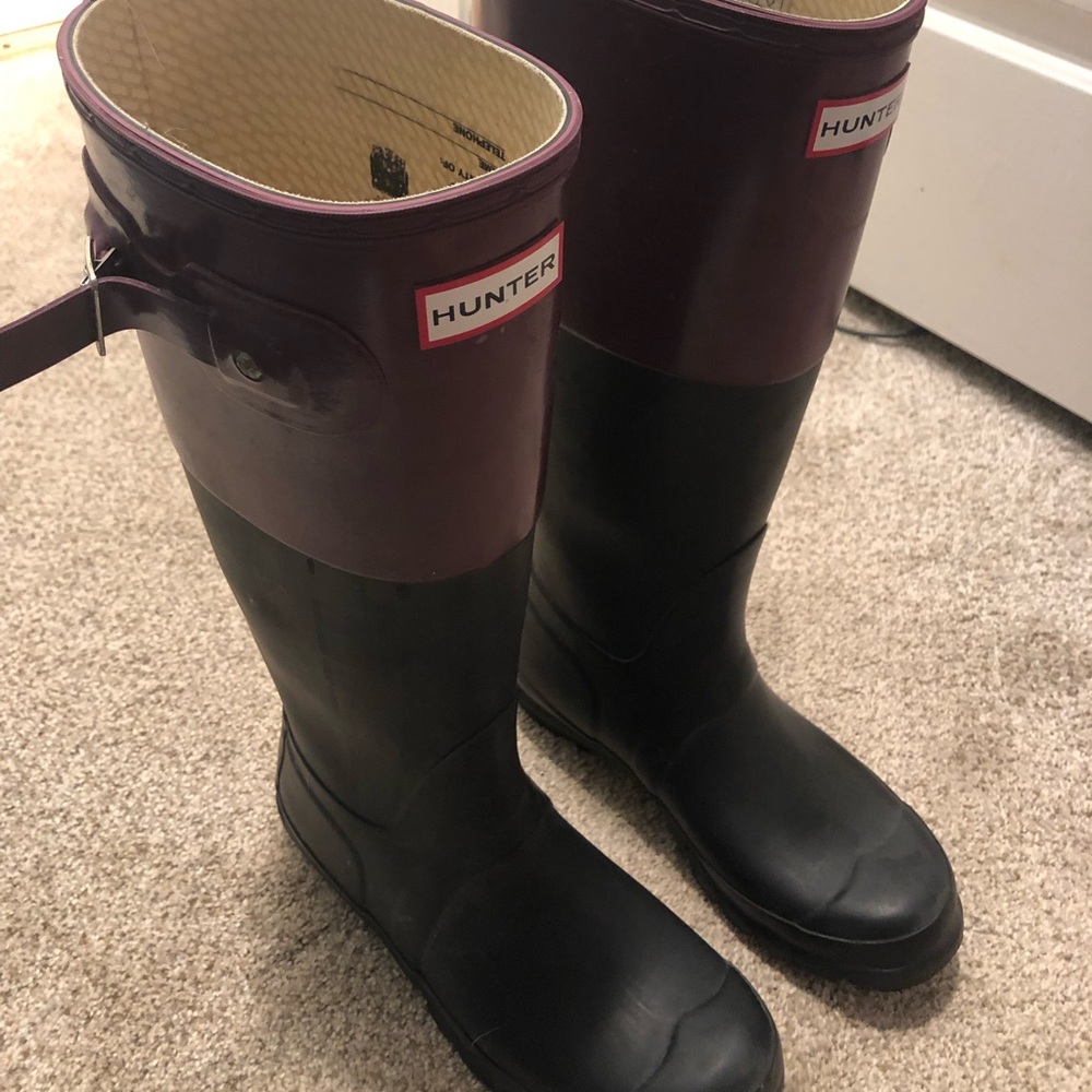 Hunter boots - matte black and purple